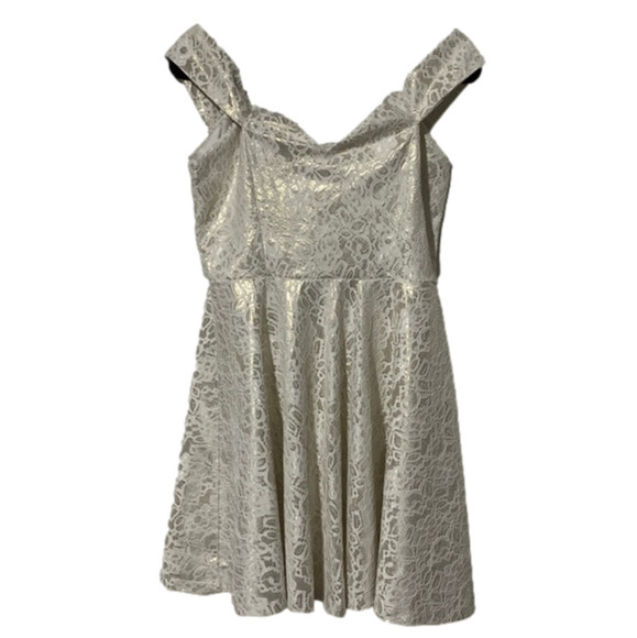 Trac Dresses & Skirts - Trac off the shoulder gold dress with white lace